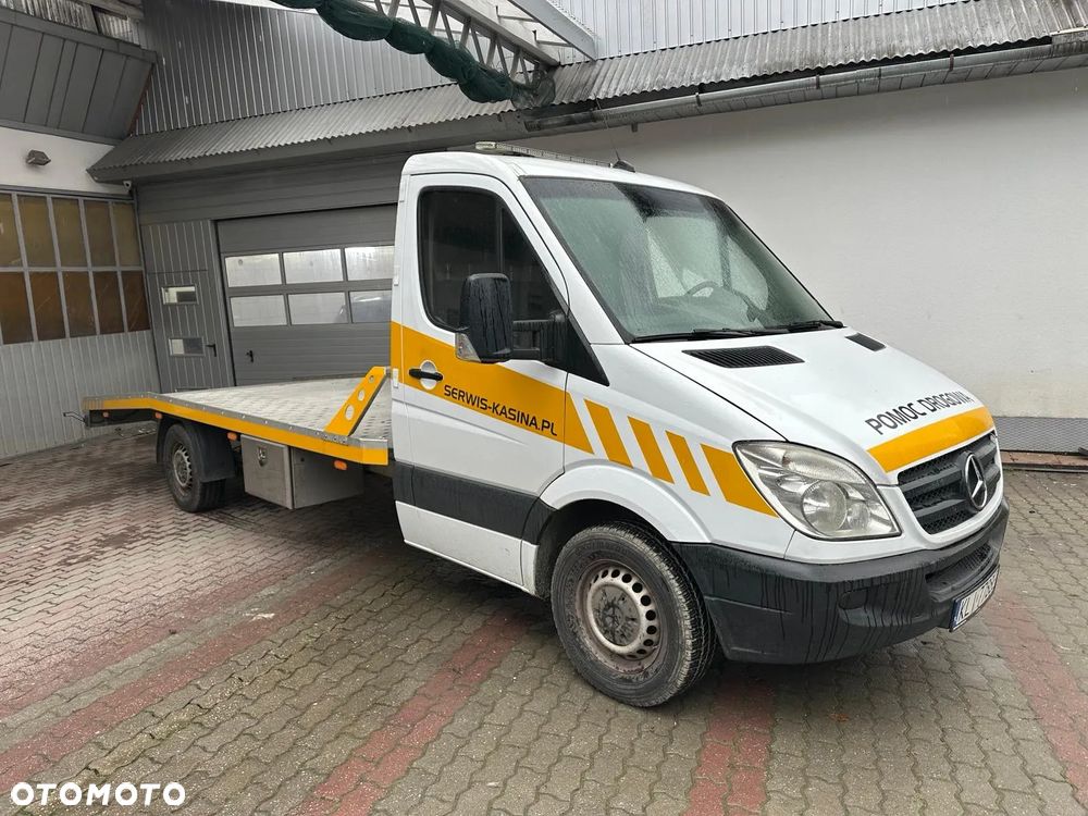 Mercedes-Benz Sprinter - 1