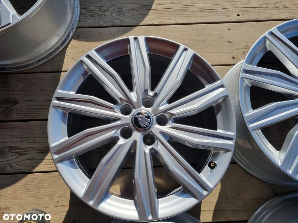 AUDI 4K0 A6,C7,C8,A4 B9,Q5,VW,SEAT,SKODA alu 8X19 ET39 5X112 super stan - 8
