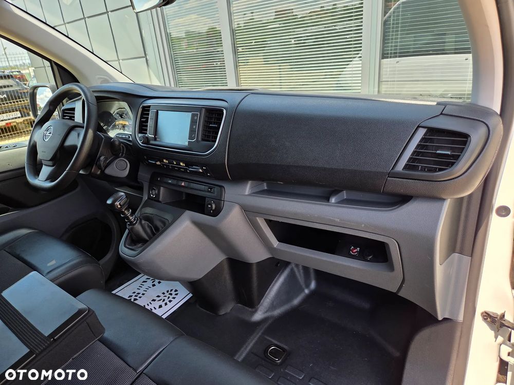 Opel VIVARO - 36