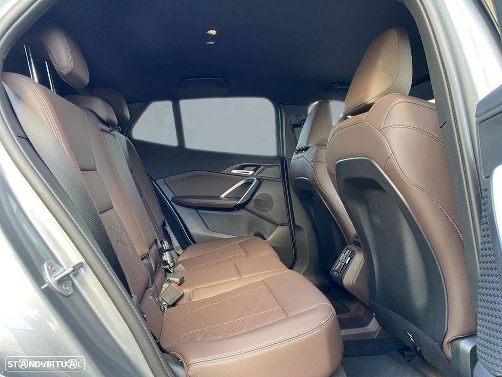 BMW iX2 eDrive20 Pack Desportivo M - 19