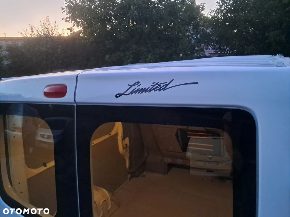 Opel VIVARO - 32