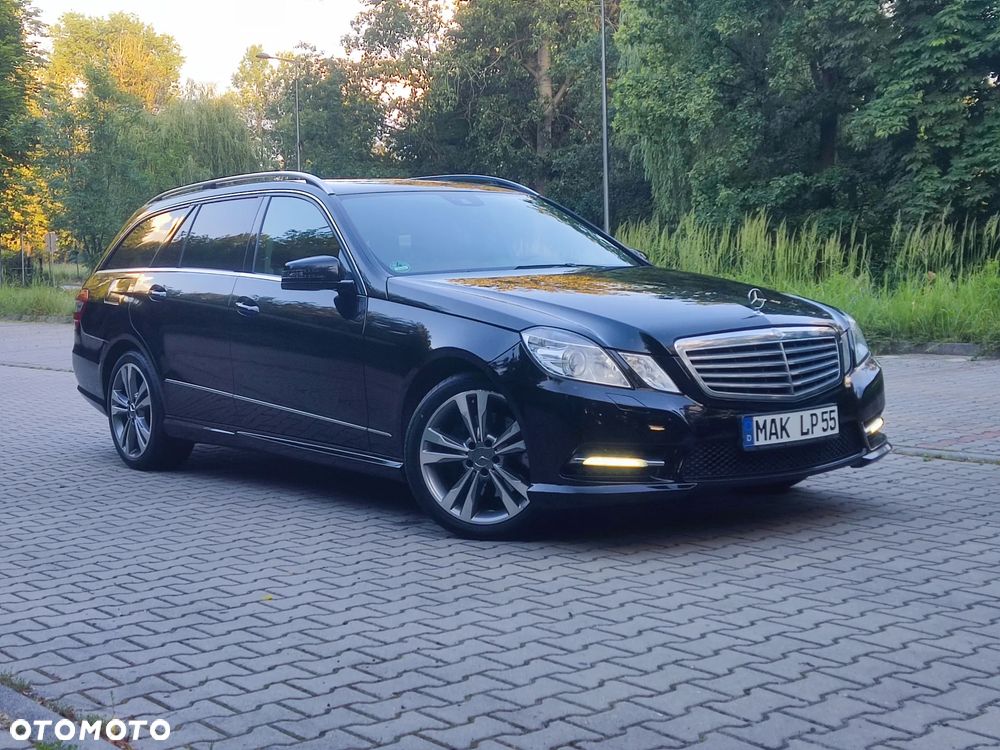 Mercedes-Benz Klasa E 220 CDI DPF BlueEFFICIENCY Automatik Elegance - 3
