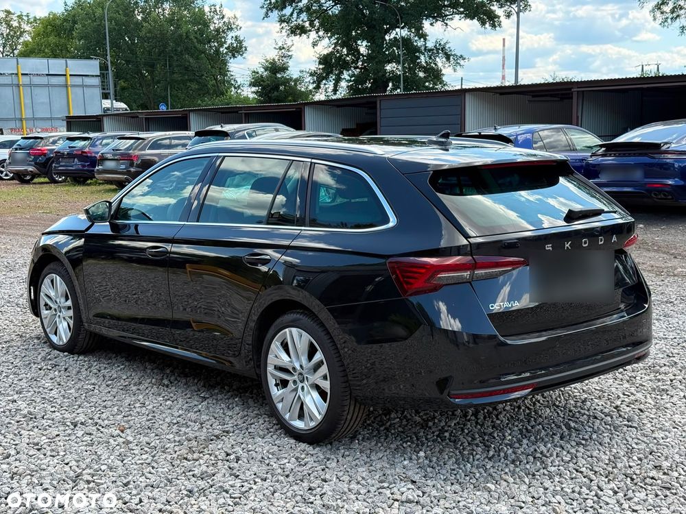 Skoda Octavia 1.5 TSI mHEV Selection DSG - 2