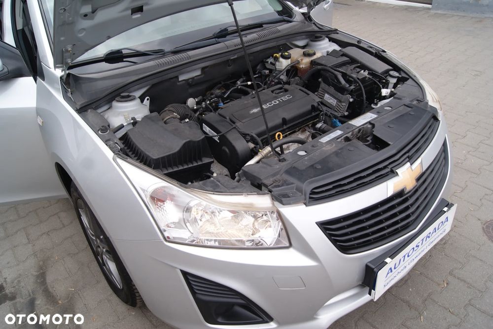 Chevrolet Cruze 1.6 LS - 12