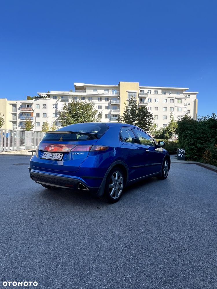 Honda Civic 1.8 Comfort - 8