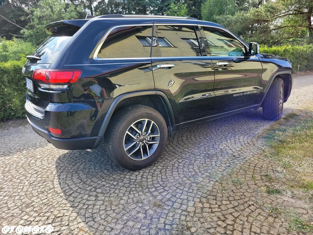 Jeep Grand Cherokee - 10