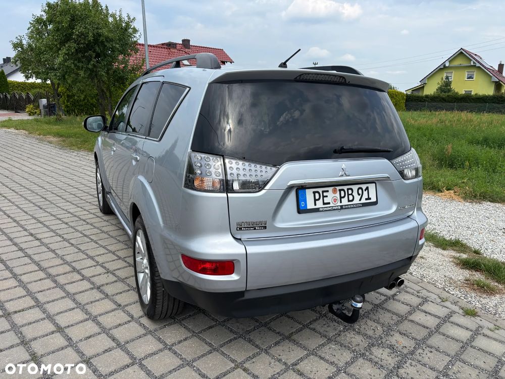 Mitsubishi Outlander 2.2 DI-D ClearTec 2WD Invite - 4