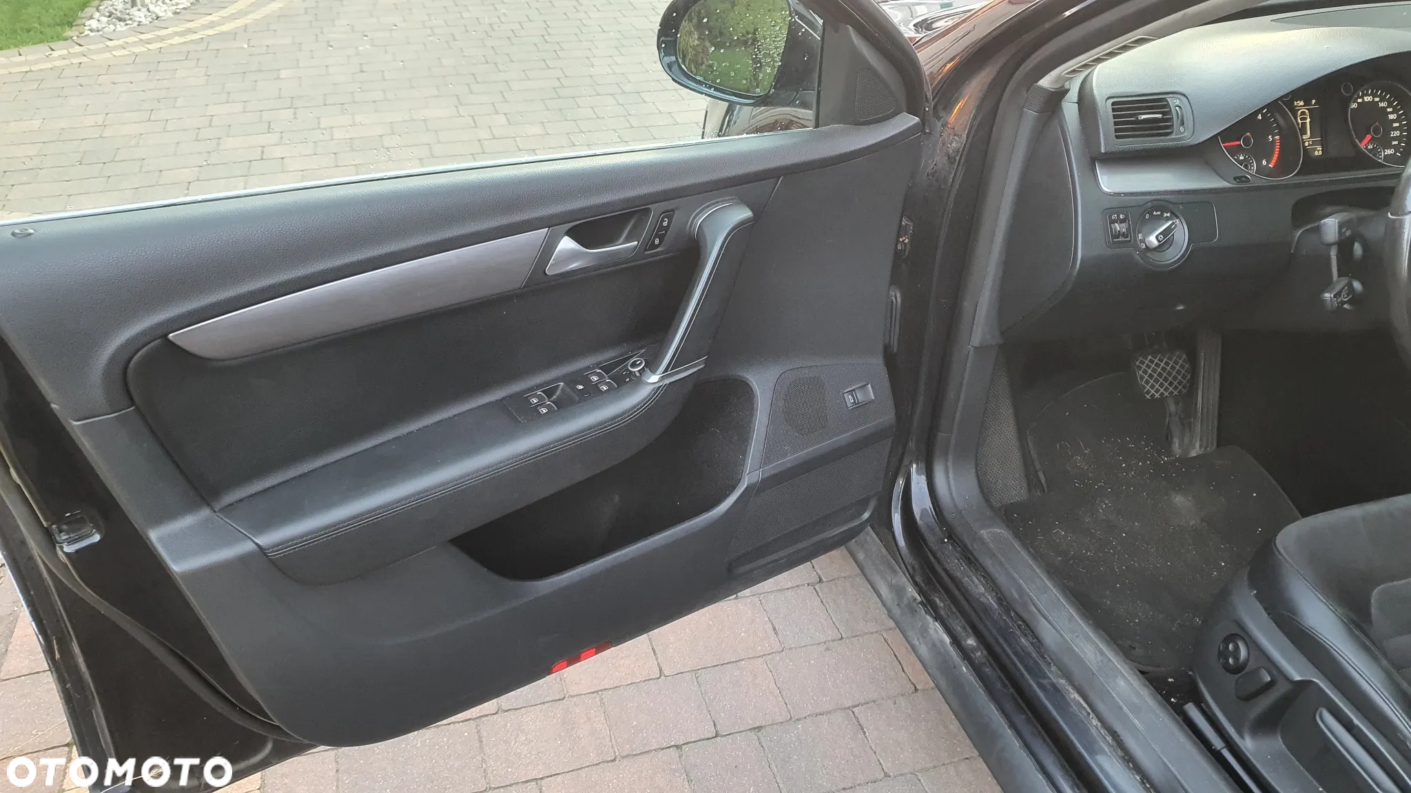 Volkswagen Passat 2.0 TDI Comfortline DSG - 14