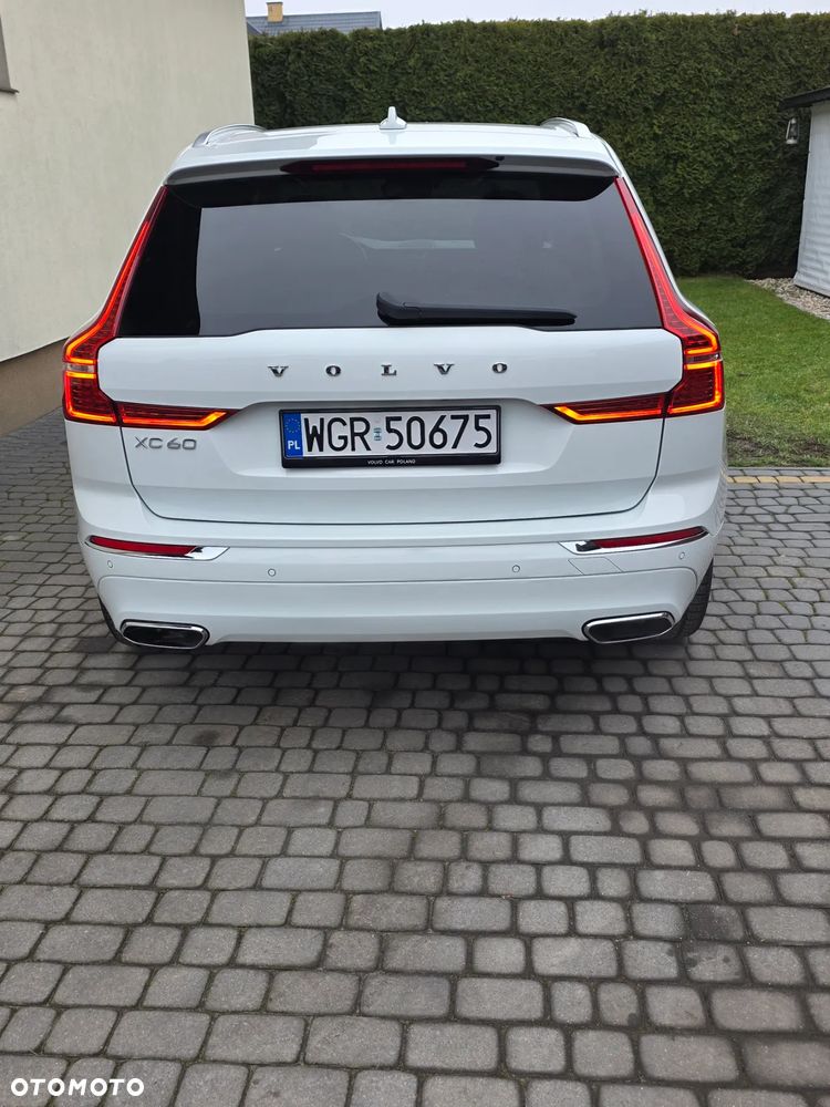 Volvo XC 60 D5 AWD Inscription - 4