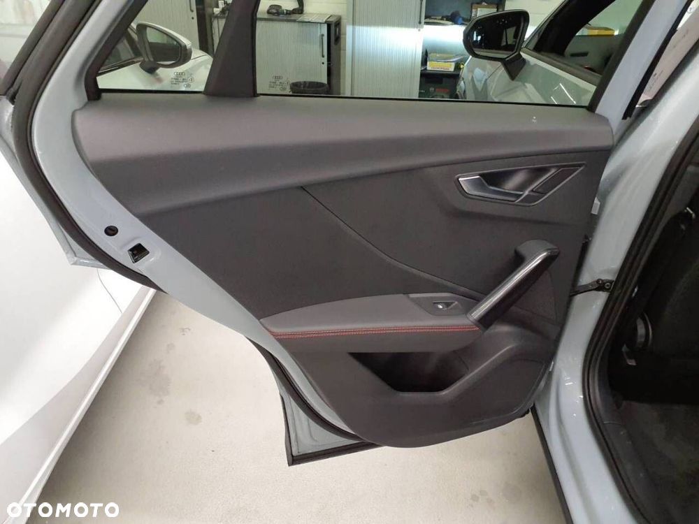 Audi SQ2 - 26