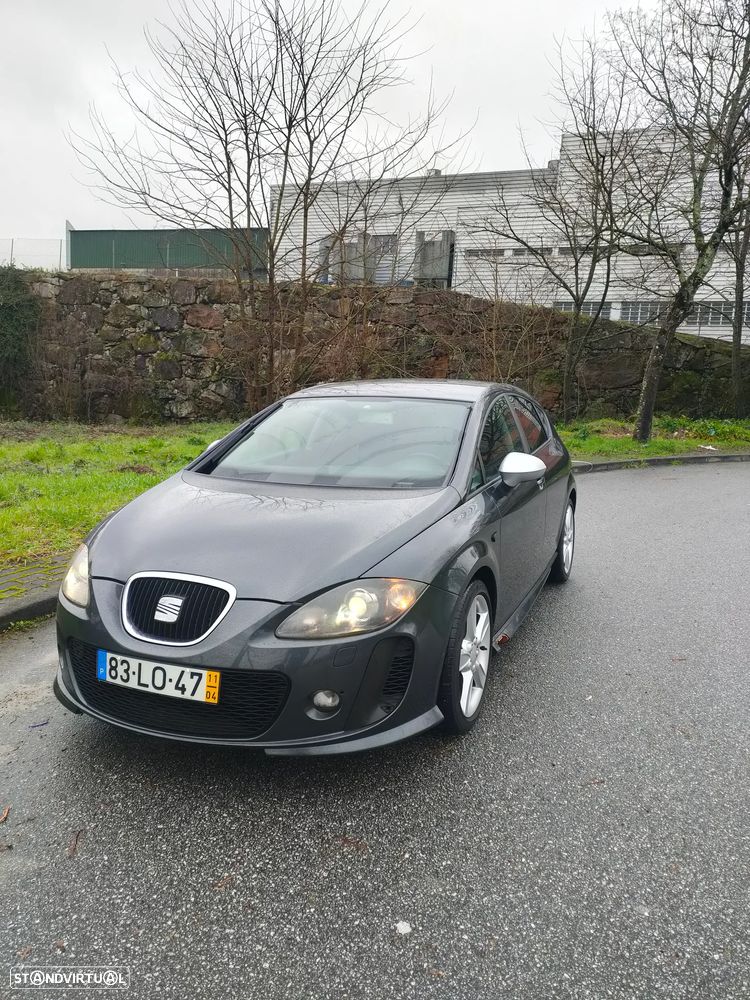 SEAT Leon 2.0 TDI FR DPF - 1
