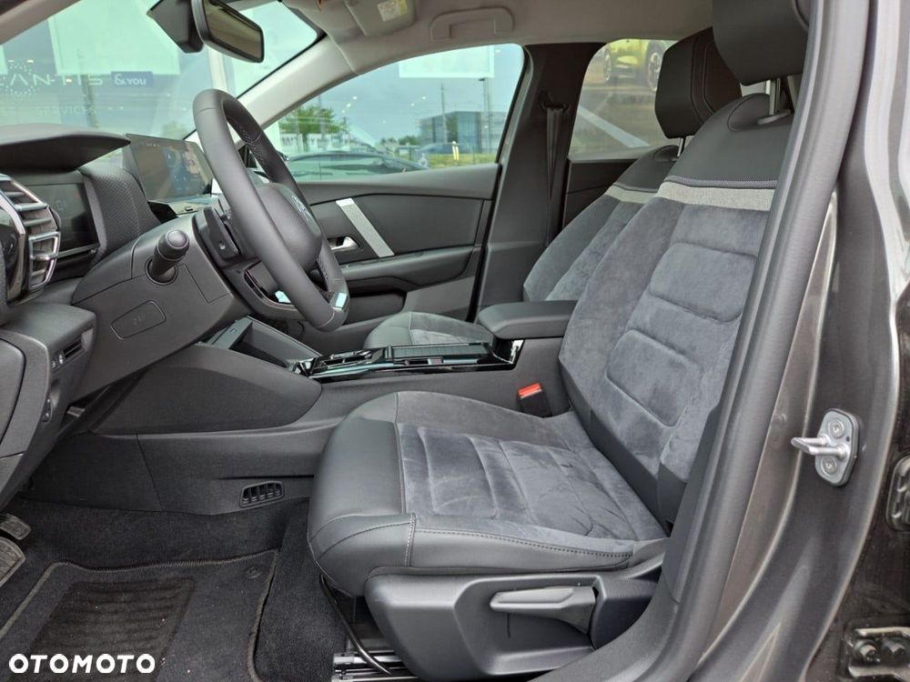 Citroën C4 1.2 mHEV Max eDCT6 - 8