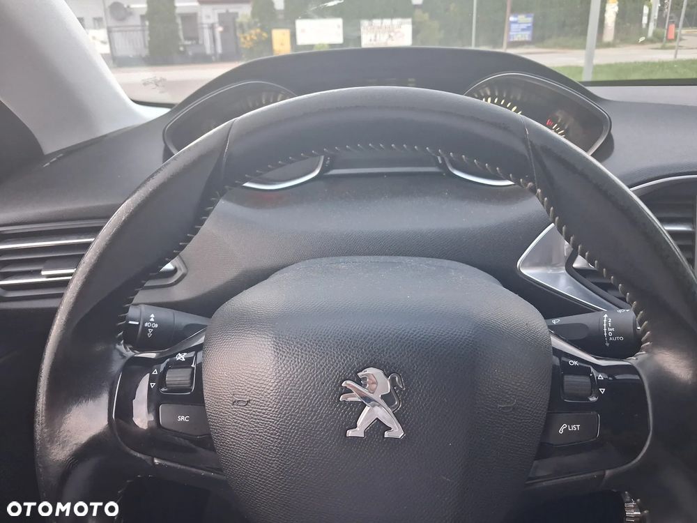 Peugeot 308 BlueHDi 120 EAT6 Stop & Start Allure - 9