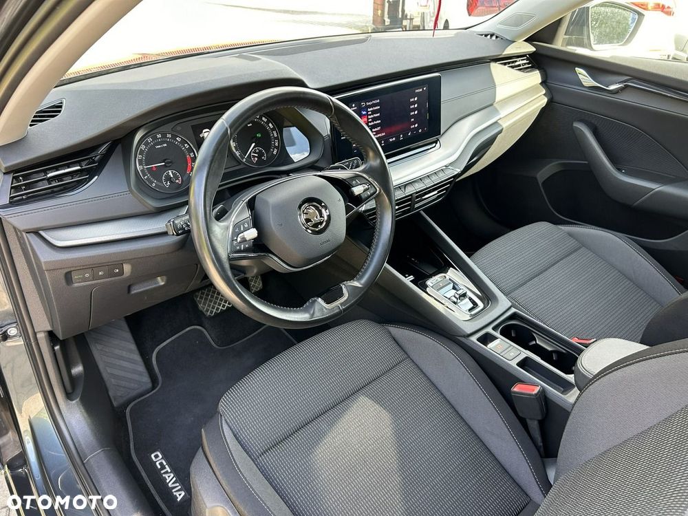 Skoda Octavia 2.0 TDI DSG Ambition - 15