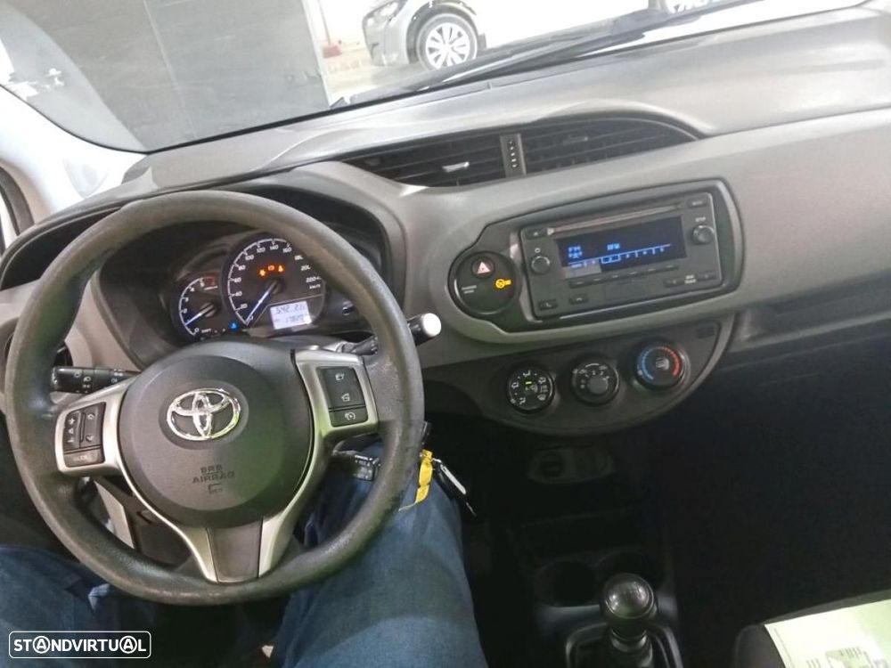Toyota Yaris bizz 1.4 D-4D c/IVA - 5