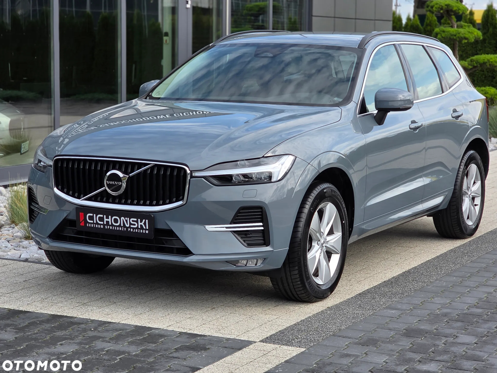 Volvo XC 60 T4 Momentum Pro - 13