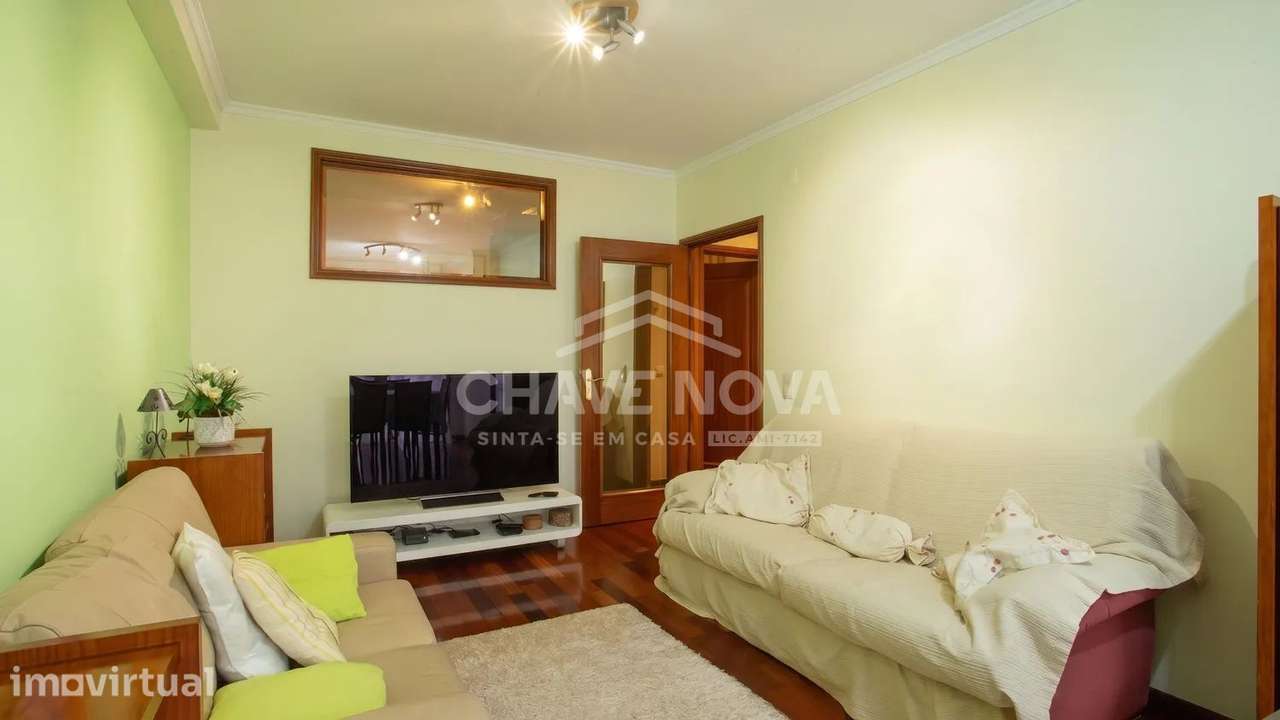 Apartamento T1+1 Coimbrões, com garagem Box - CO - Grande imagem: 2/15