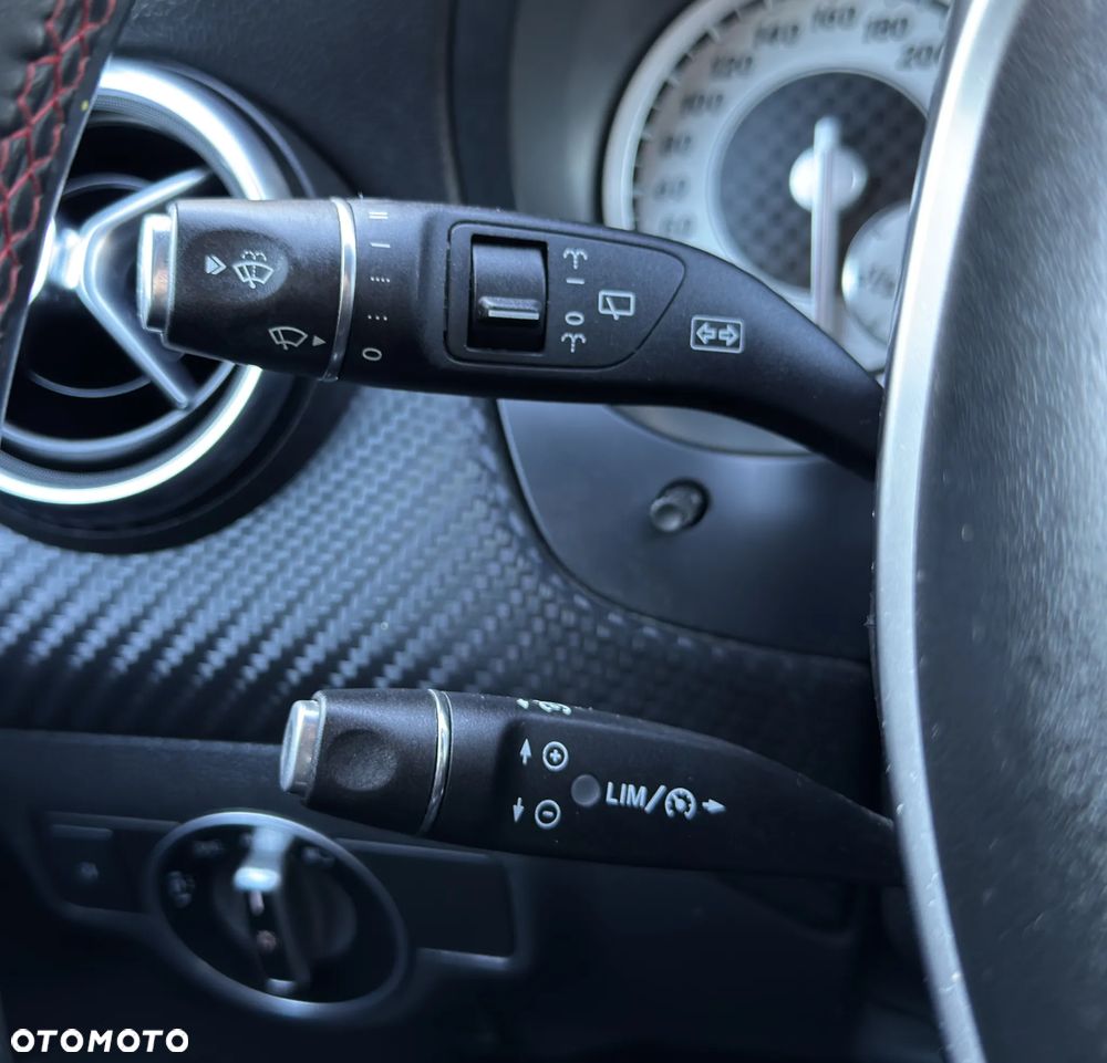 Mercedes-Benz Klasa A 250 4-Matic AMG Line - 22