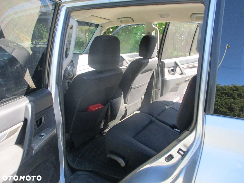 Mitsubishi Pajero 3.2 DID Invite - 8