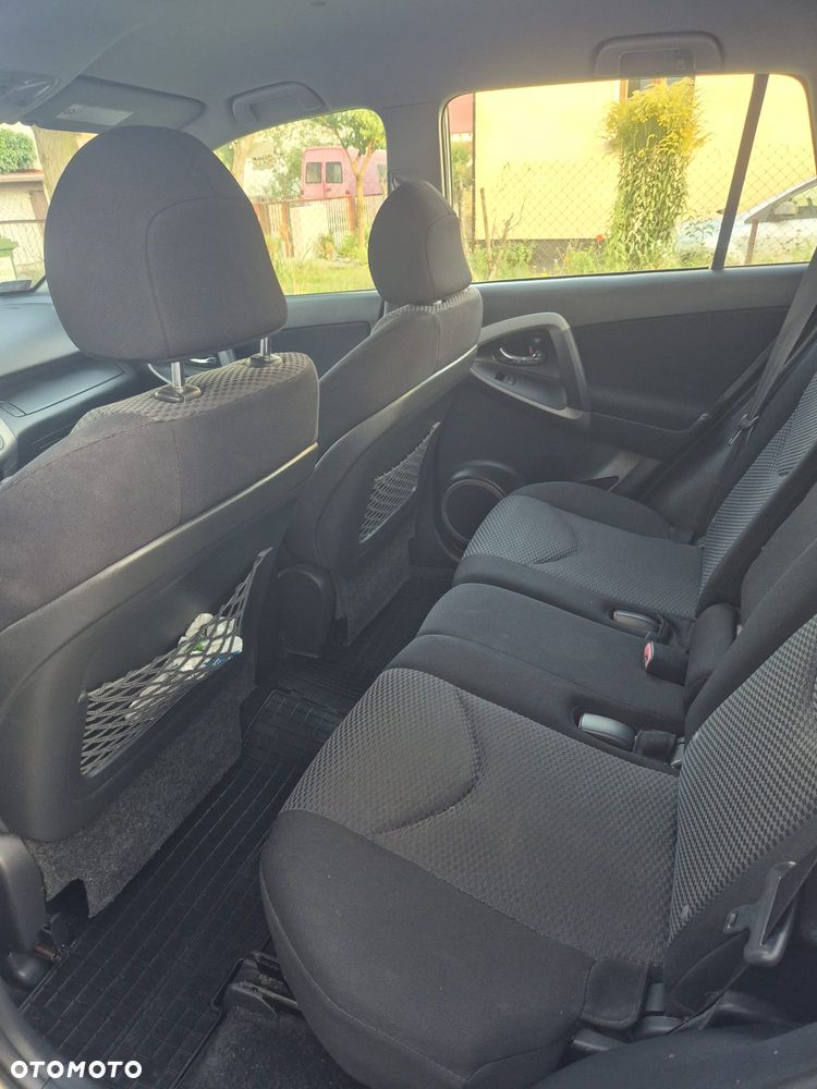 Toyota RAV4 2.0 VVT-i Luna - 7