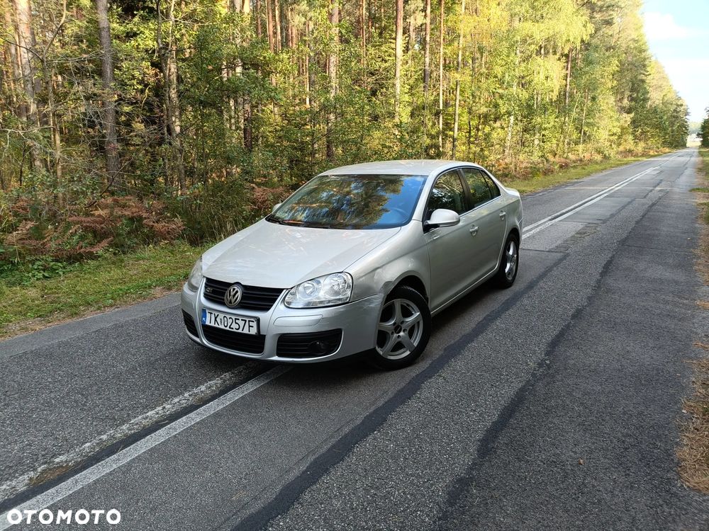 Volkswagen Jetta - 25