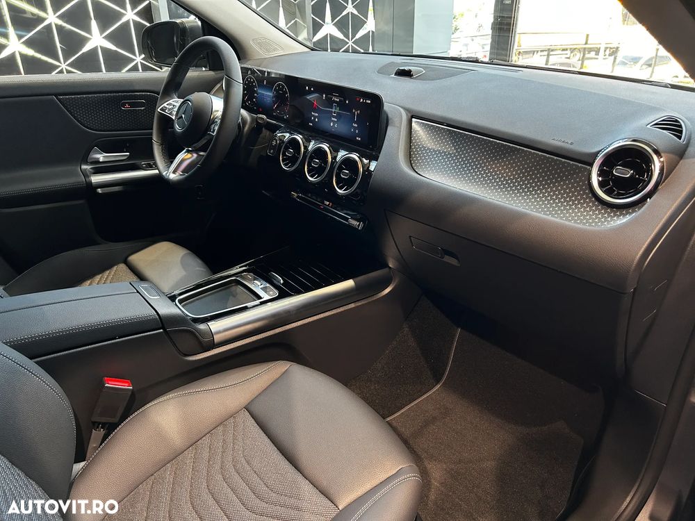 Mercedes-Benz GLA - 10