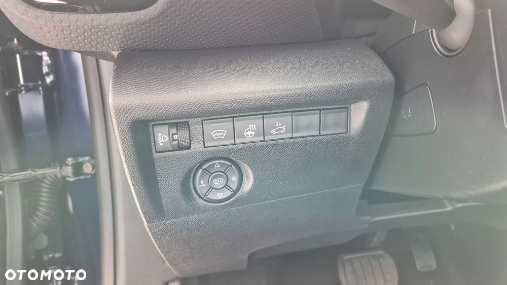 Citroën C4X 1.2 mHEV Max eDCT6 - 11