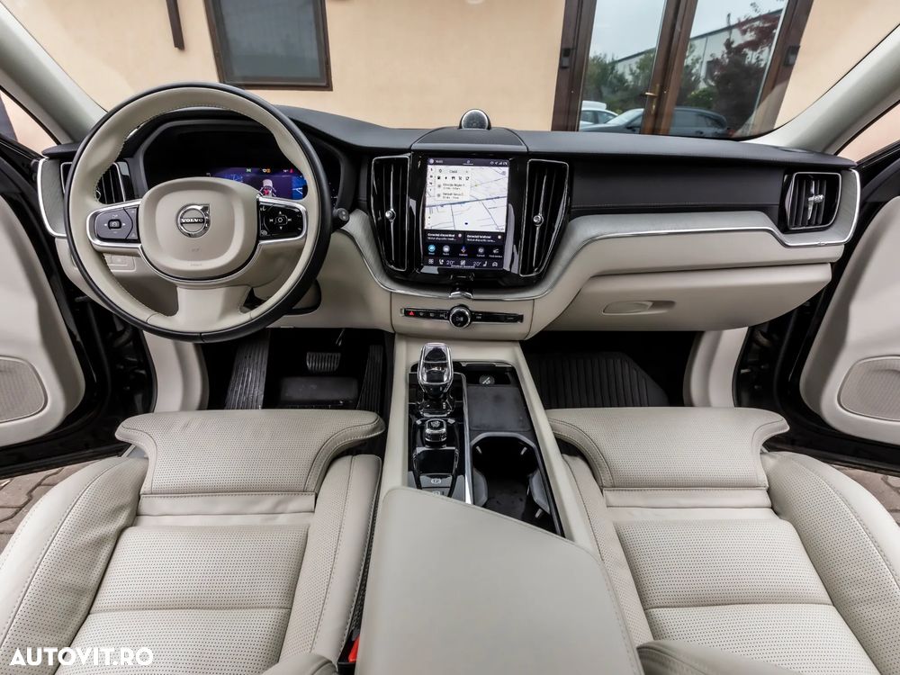Volvo XC 60 T8 AWD Recharge Ultimate Bright - 19
