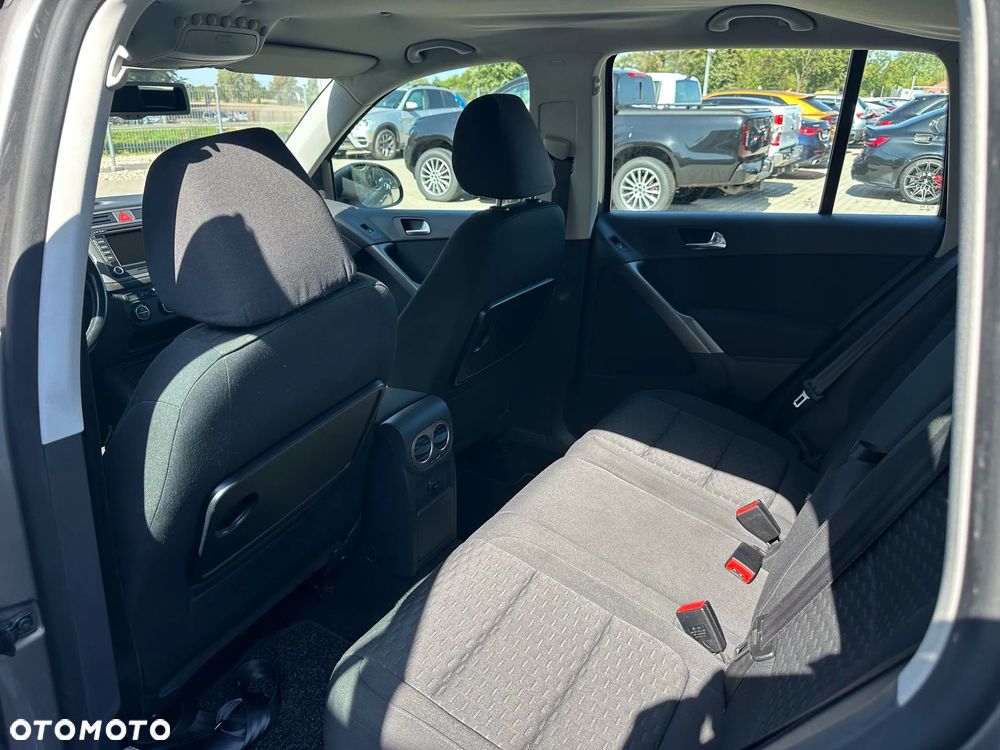 Volkswagen Tiguan - 10
