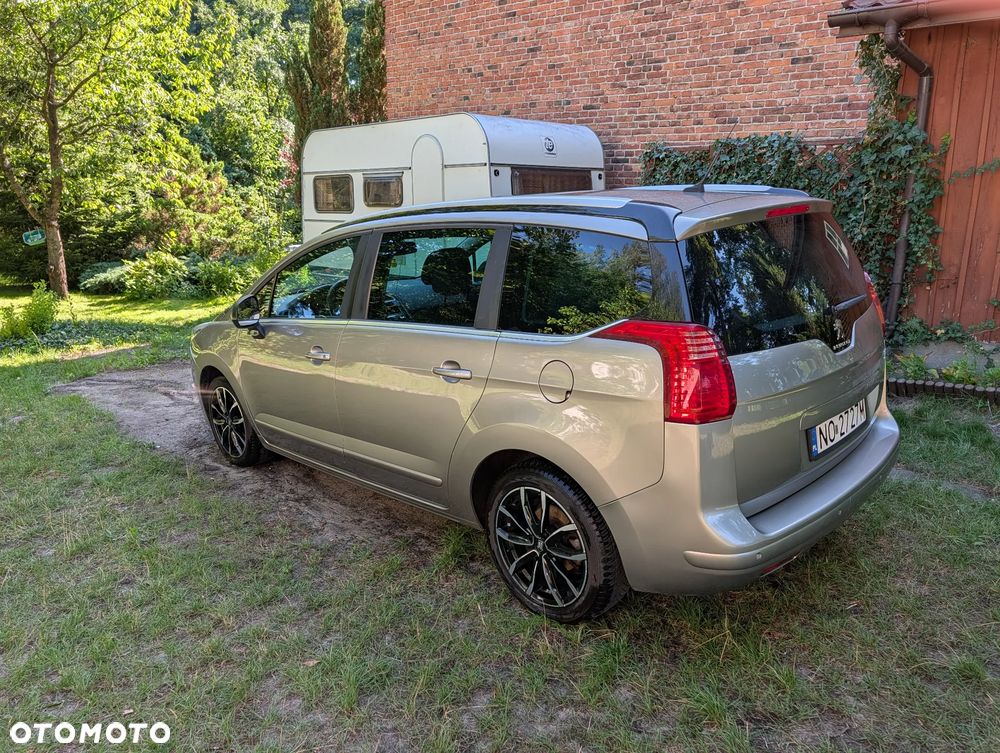 Peugeot 5008 1.6 HDi Style 7os - 3