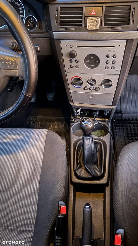 Opel Meriva 1.6 16V Essentia - 10