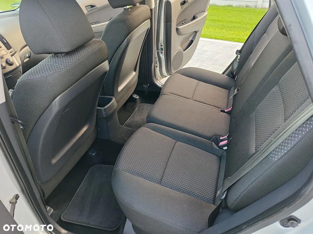 Hyundai i30 1.6 CRDi FIFA WM Edition - 10