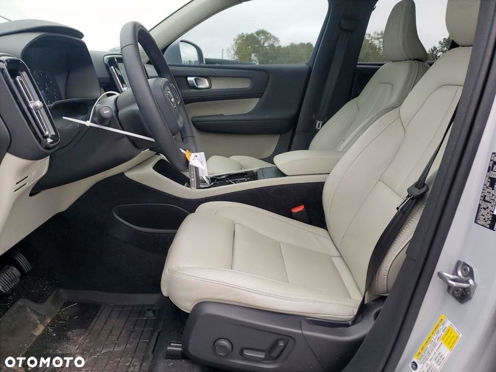 Volvo XC 40 - 8