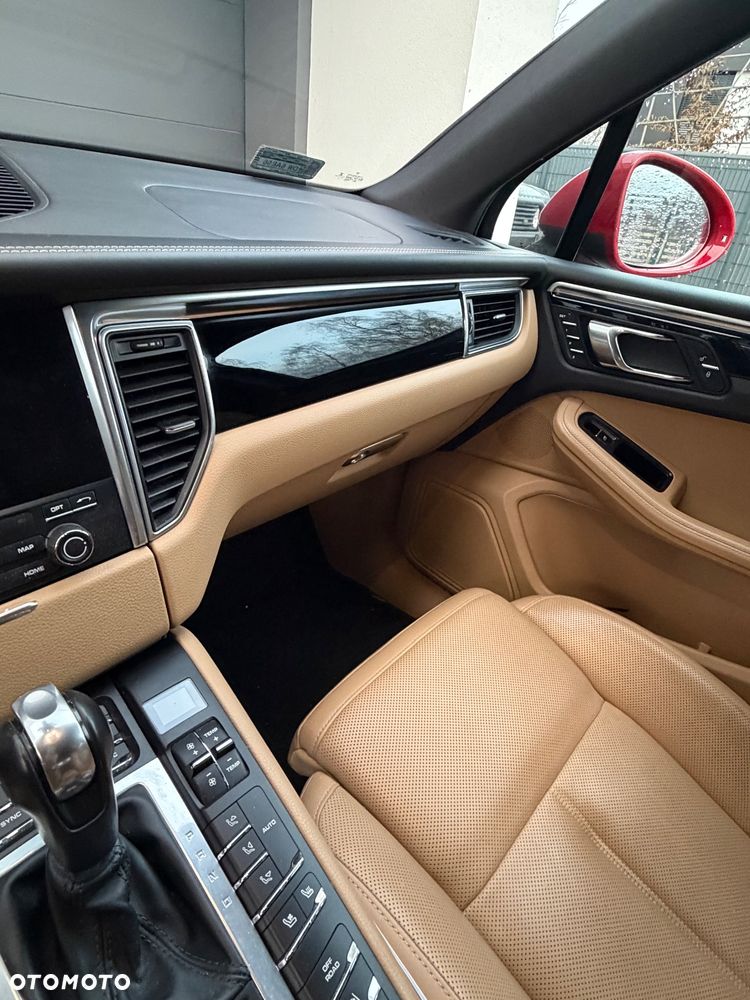 Porsche Macan - 10