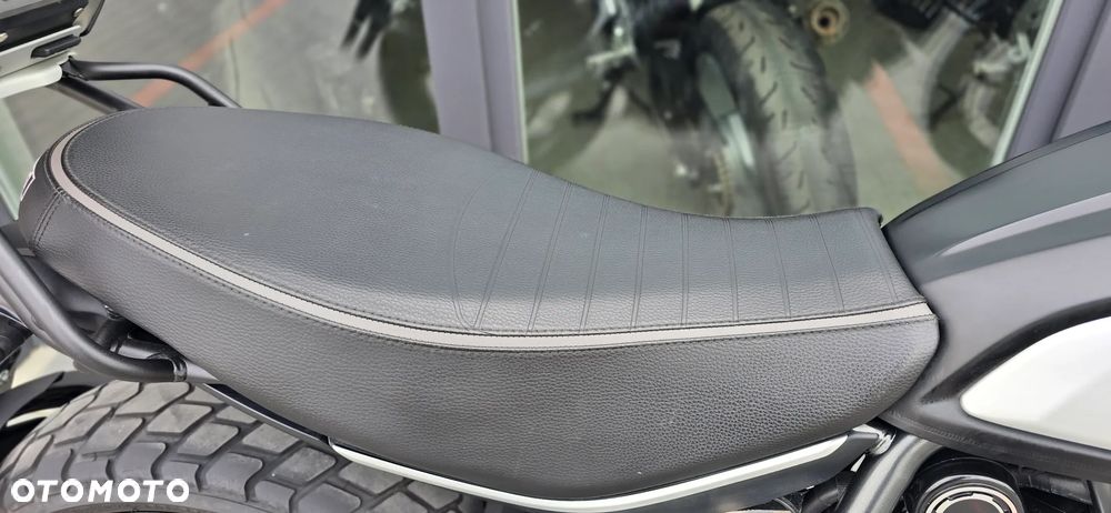 Ducati Scrambler - 12