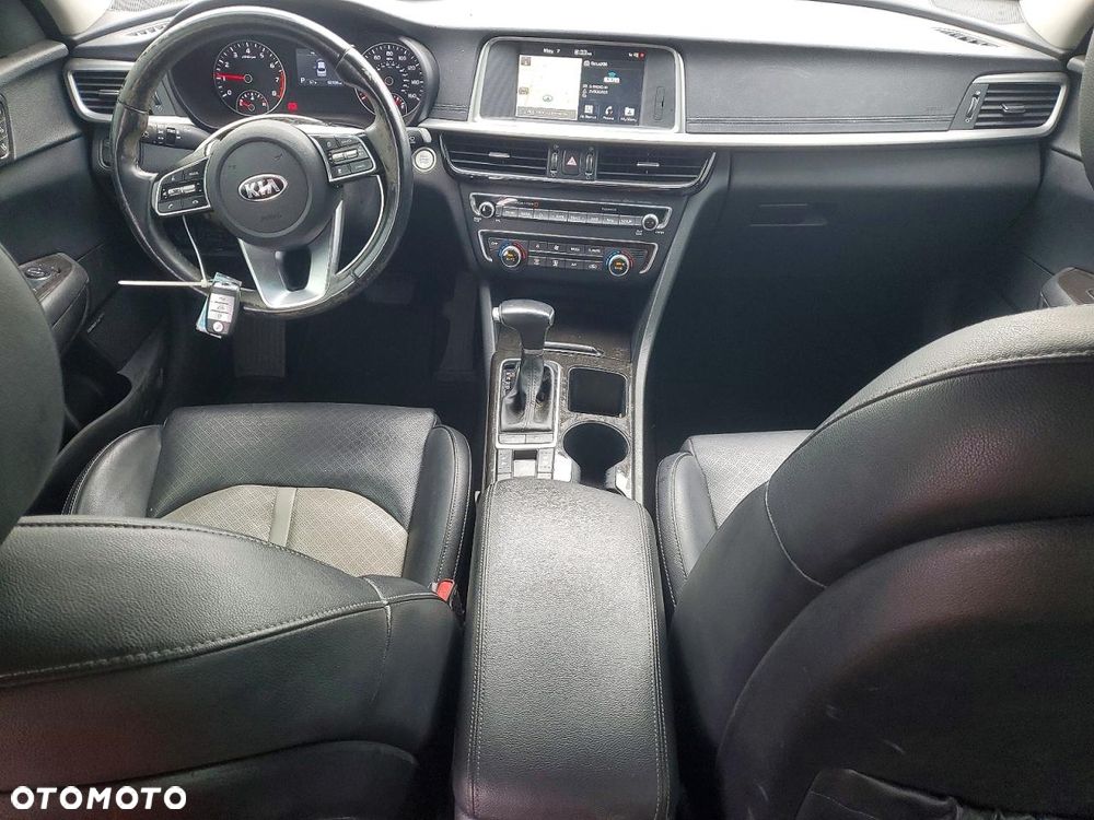 Kia Optima - 9