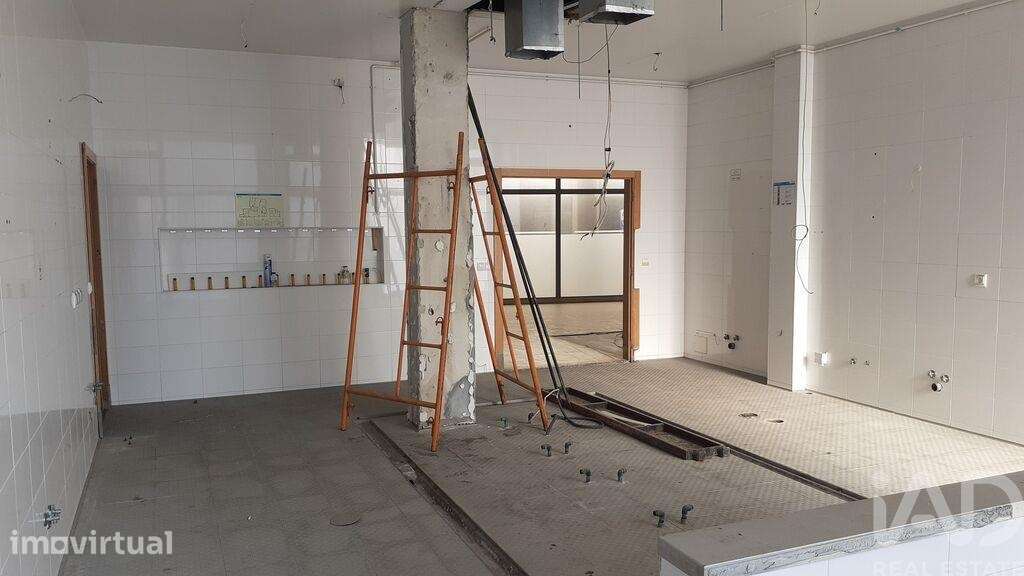 Loja / Estabelecimento Comercial em Glória E Vera Cruz de 265,00 m2 - Grande imagem: 5/10