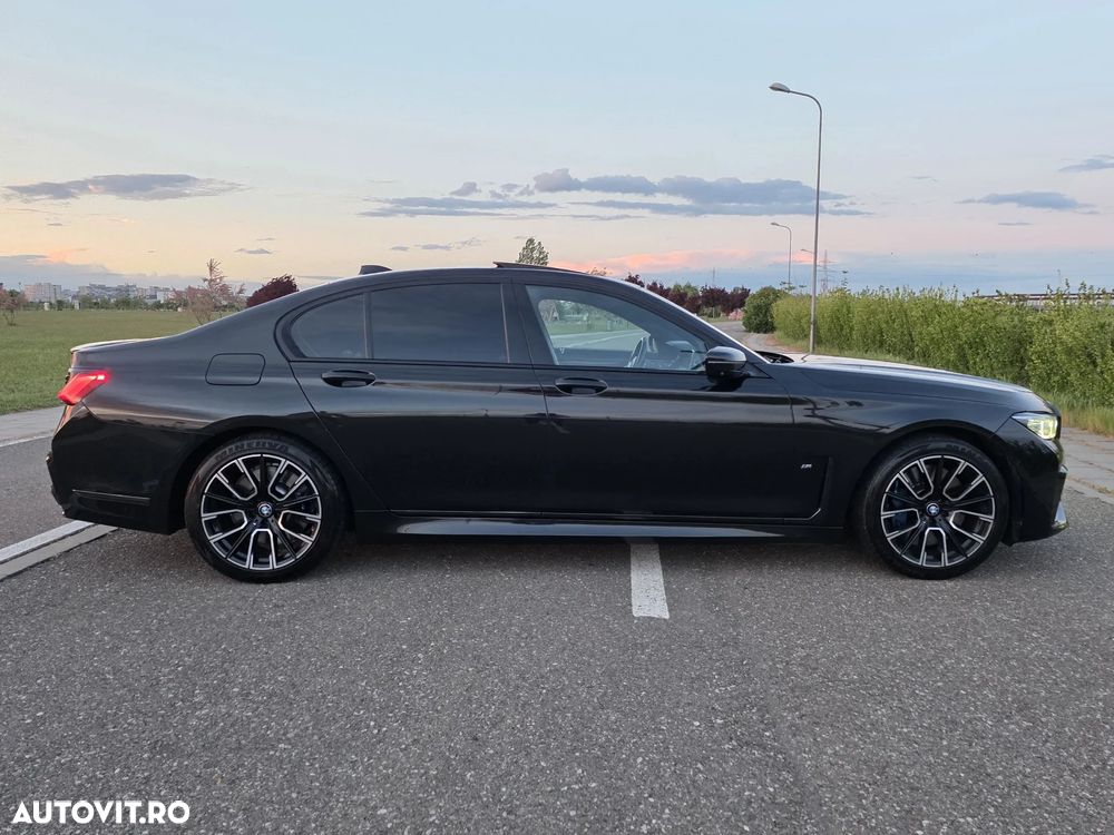 BMW Seria 7 745e - 15