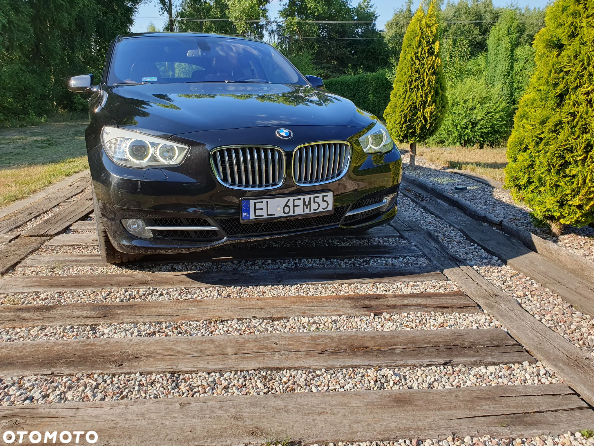 BMW Seria 5 550i - 19