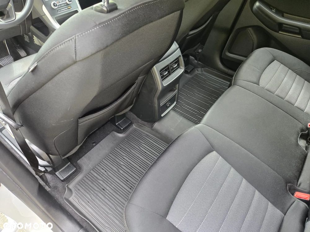 Ford Edge - 32