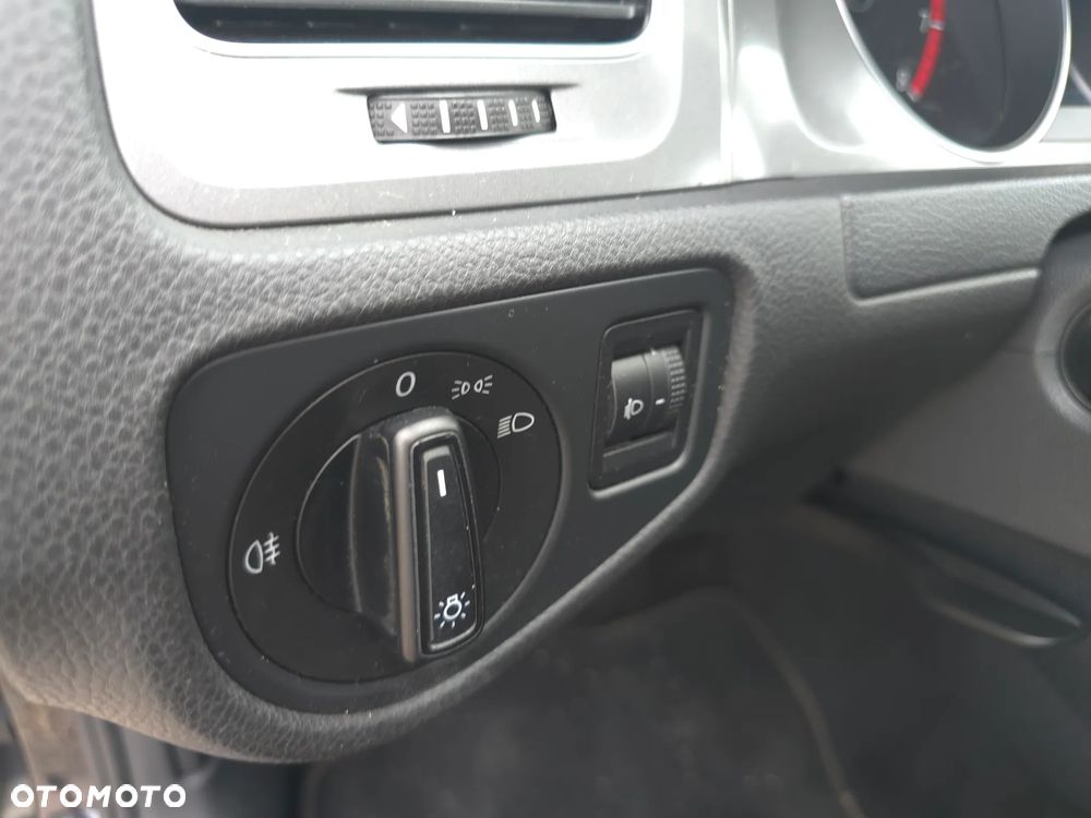 Volkswagen Golf 1.2 TSI BMT Trendline - 21