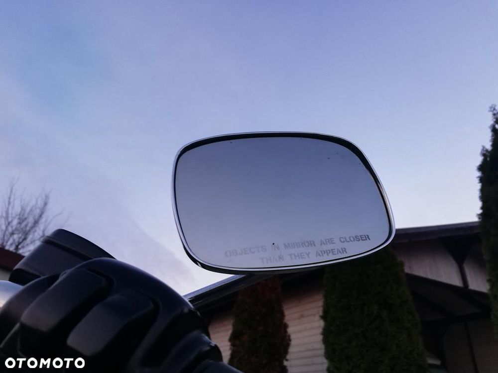 Harley-Davidson Softail Custom - 22