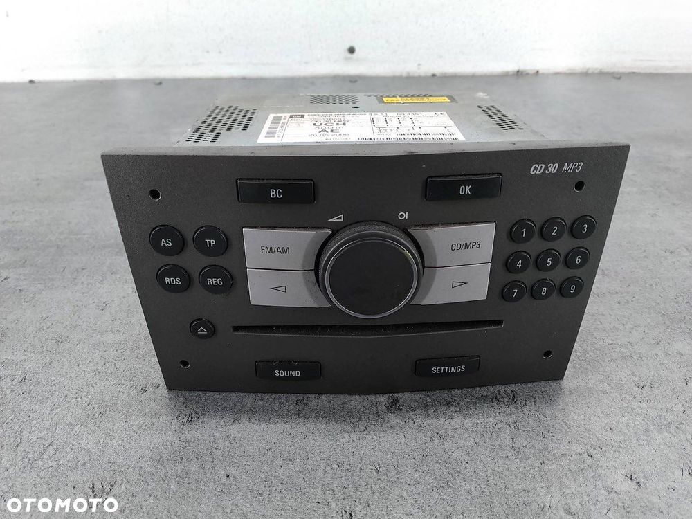 ZESTAW MULTIMEDIALNY OPEL ZAFIRA B 13238548 13251056 344183129 565412769 - 3