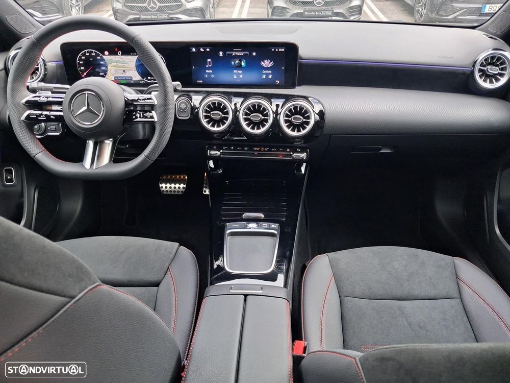 Mercedes-Benz A 250 Limousine - 17