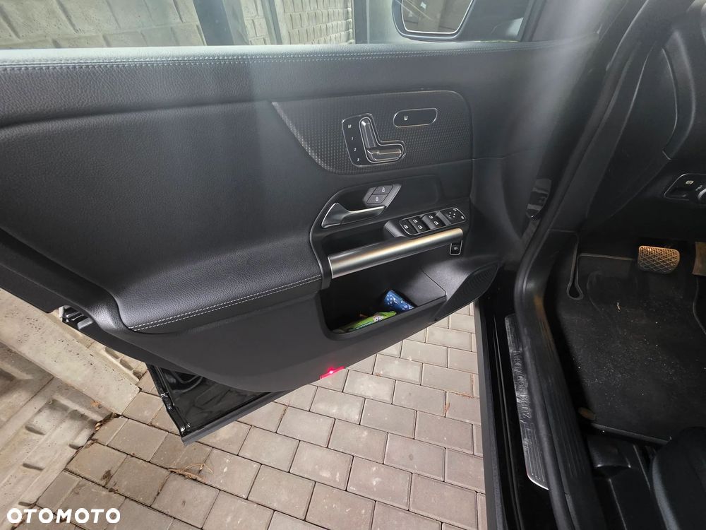 Mercedes-Benz GLA 250 4Matic 8G-DCT - 6