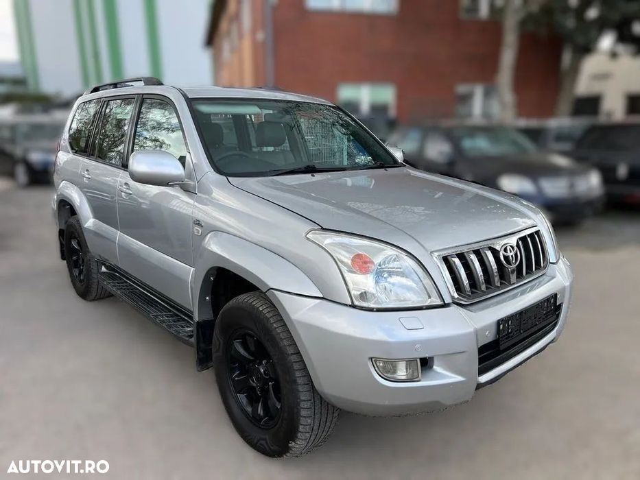 Dezmembrari / Dezmembrez TOYOTA LAND CRUSIER - 4