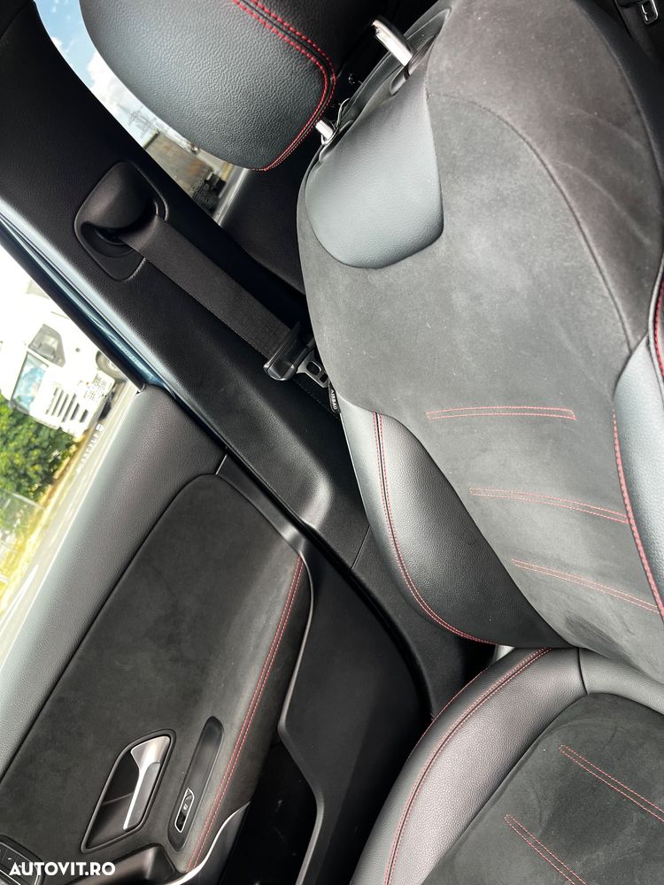 Mercedes-Benz A - 17