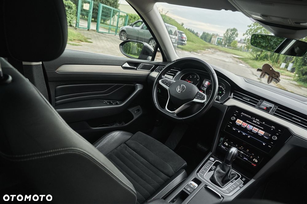 Volkswagen Passat 2.0 TDI EVO Business DSG - 32