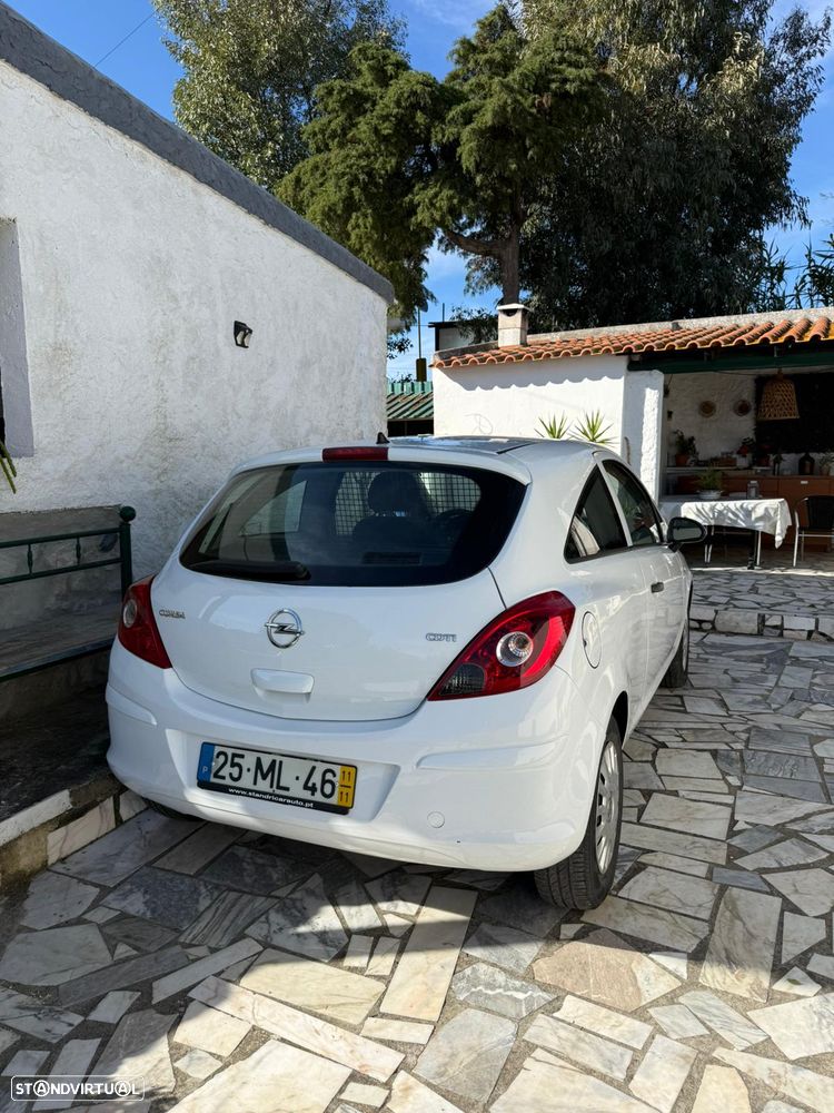 Opel Corsa 1.3 CDTi Enjoy EcoFLEX - 4