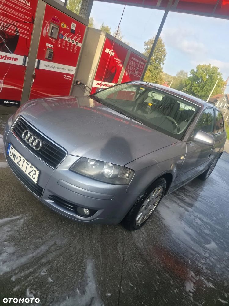 Audi A3 3-drzwiowe 1.6 Attraction - 10
